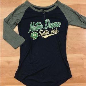 Notre Dame cropped sleeve tee